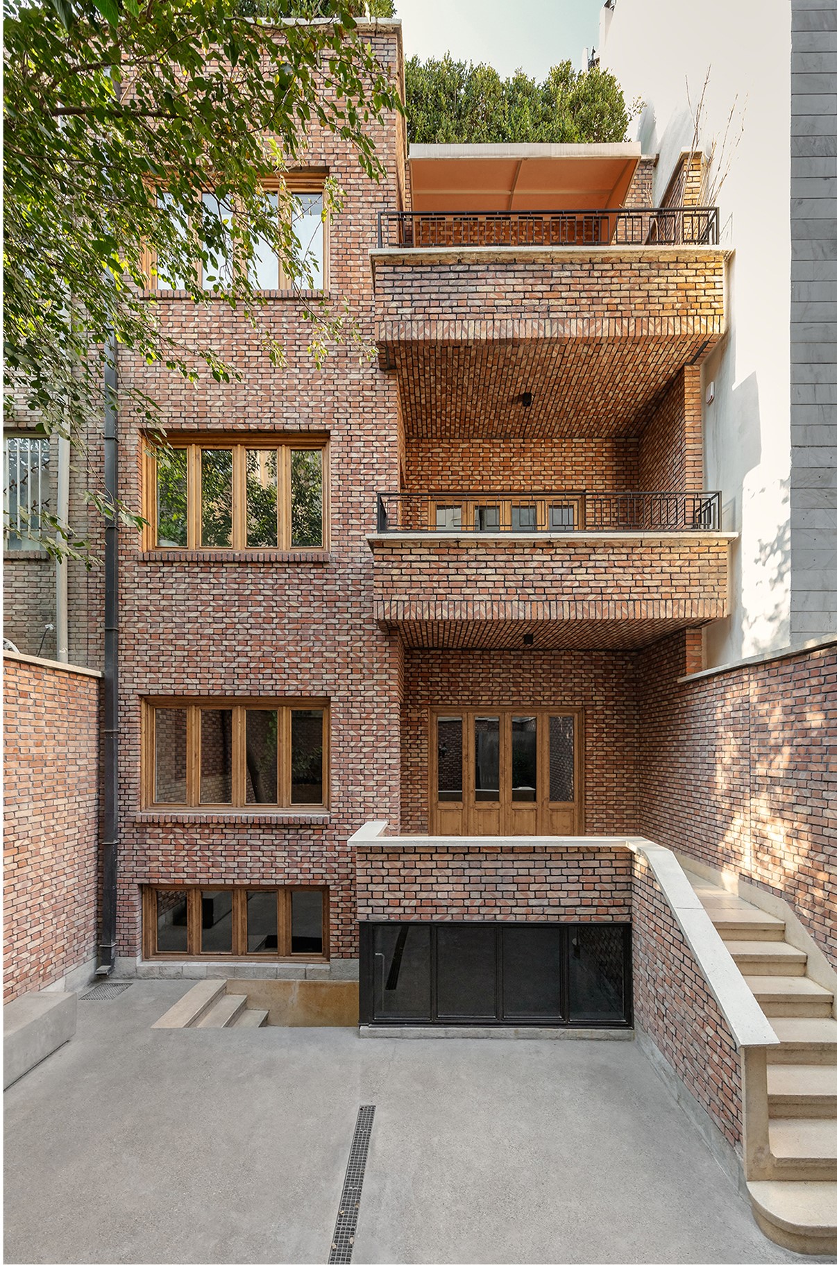 NAAM studio detail